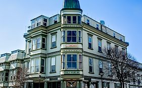 The Inn At 2Nd & C